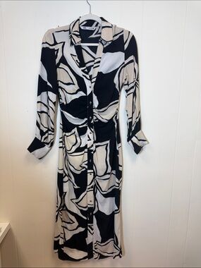 Zara Abstract Print Button-Front Shirth Dress in Black & Cream
